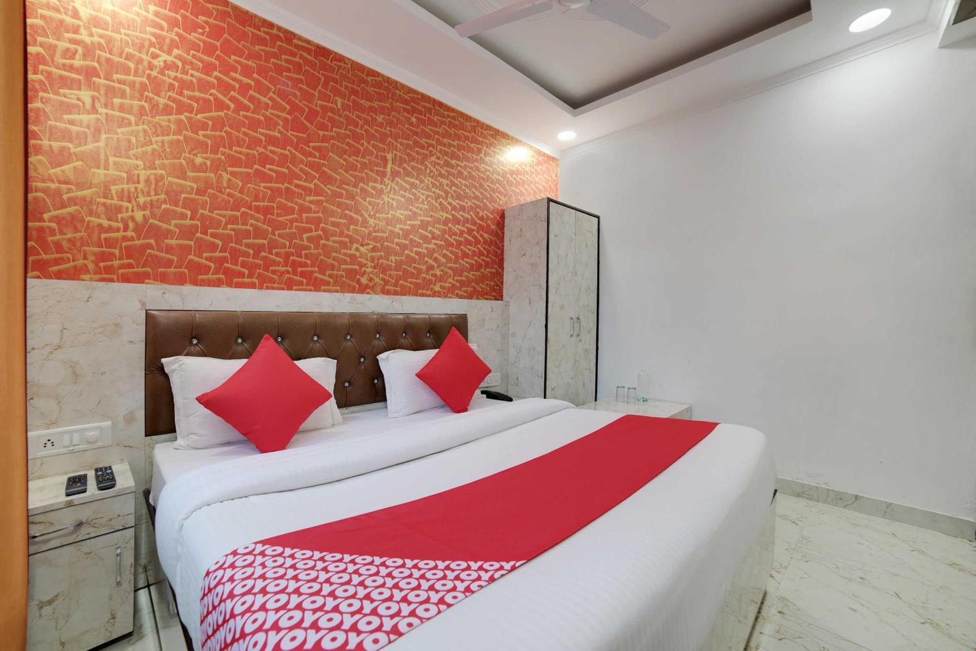 Hotel O Kanak Palace New Delhi Luaran gambar