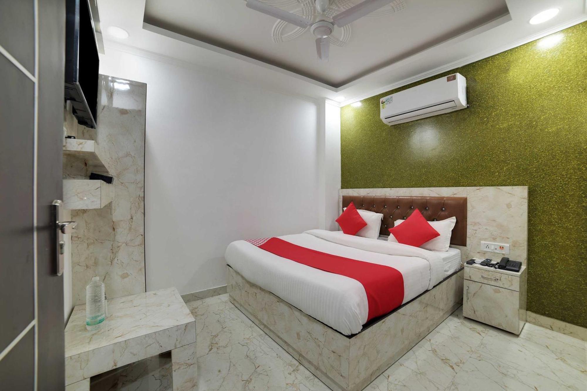 Hotel O Kanak Palace New Delhi Luaran gambar